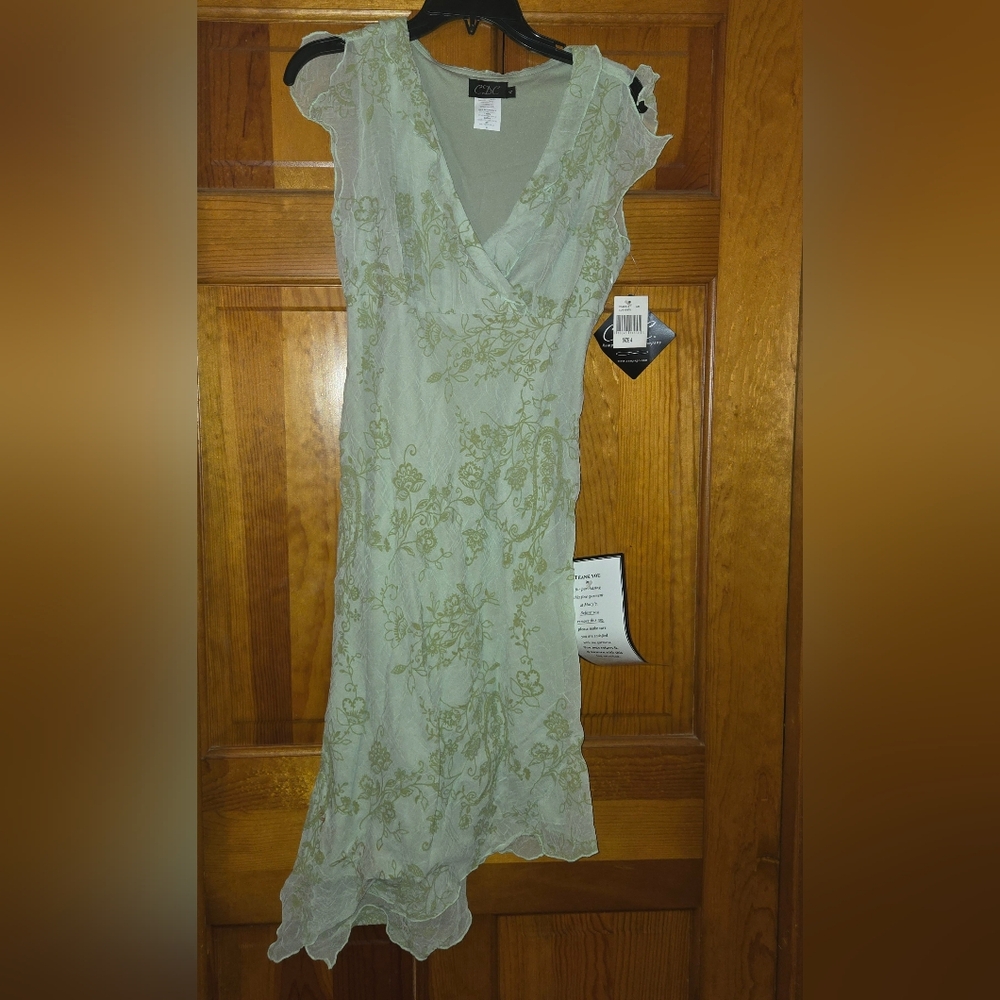 CDC Green Floral Ruffle Dress Size 4 Y2K Vintage Fairycore Cottagecore NWT Flaw